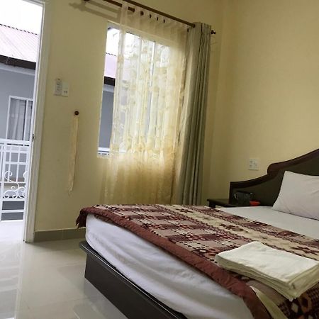 Phuong Hong Guesthouse Da Lat Buitenkant foto