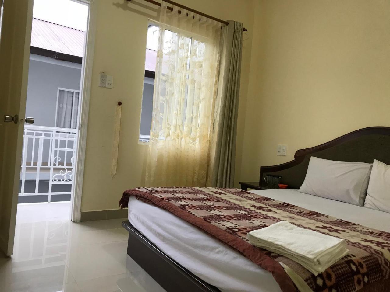 Phuong Hong Guesthouse Da Lat Buitenkant foto